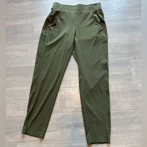 Eddie Bauer Women’s Departure Ankle Pants